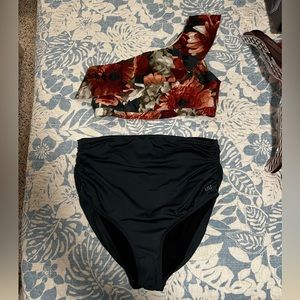 Albion Fit two piece bathing suit, size large